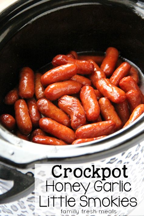 Little Smokies Crockpot, Smokies Crockpot, Smokies Recipe, Little Smokies, Lil Smokies, Best Appetizer, Crockpot Appetizers, Gluten Free Puff Pastry, Fresh Meals