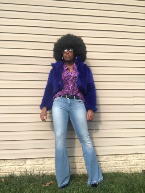 Blue fur jacket, purple paisley button down, black belt, bell bottom jeans, blue heels, sunglasses, gold hoop earrings #fashion #styleinspiration Blue Fur Jacket, Purple Paisley, Bottom Jeans, Blue Heels, Bell Bottom, Gold Hoop, Fur Jacket, Gold Hoop Earrings, Black Belt