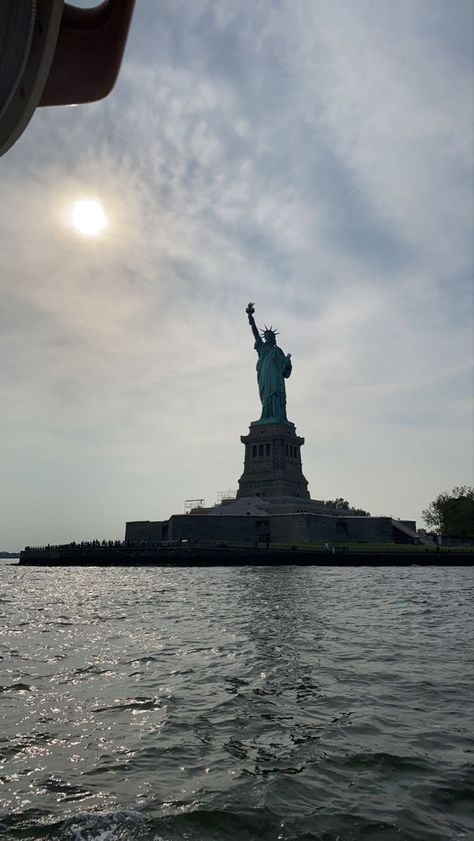 Statue of Liberty NYC United States Hudson River Statue Of Liberty Aesthetic, State Of Liberty, Aesthetic Blue Sky, Liberty Statue, Trip Photos, Summer Jam, York Aesthetic, Ethereal Aesthetic, New York Aesthetic