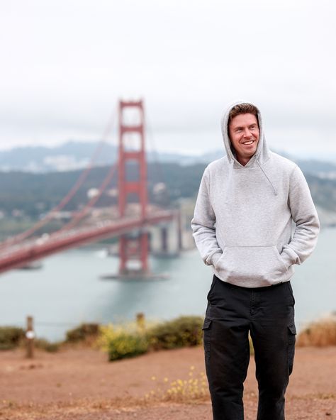 San Francisco dump. 📸 As you can tell I kinda liked the Golden Gate Bridge. 🌁 Full video comes out this Sunday on Youtube! 🎥 San Francisco Bridge, The Golden Gate Bridge, San Fran, Male Poses, Poses For Men, Golden Gate Bridge, Golden Gate, Male Models, The Golden