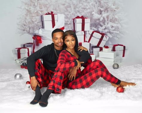 Couple Pajamas Photoshoot, Holiday Photoshoot Couple Outfits, Christmas Pictures Couples Outfits Black, Couples Pajama Photoshoot, Black Couples Photoshoot Christmas, Black Couple Christmas Pictures Pajamas, Black Couple Holiday Photos, Christmas Couple Pictures Black People, Christmas Pictures Black People