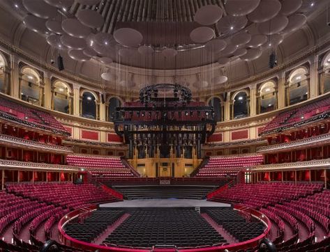 Elizabeth Queen Of England, Elizabeth Queen, We Are Number One, Auditorium Design, Theatrical Scenery, London 2023, Theatre Production, Royal Engineers, The Royal Albert Hall