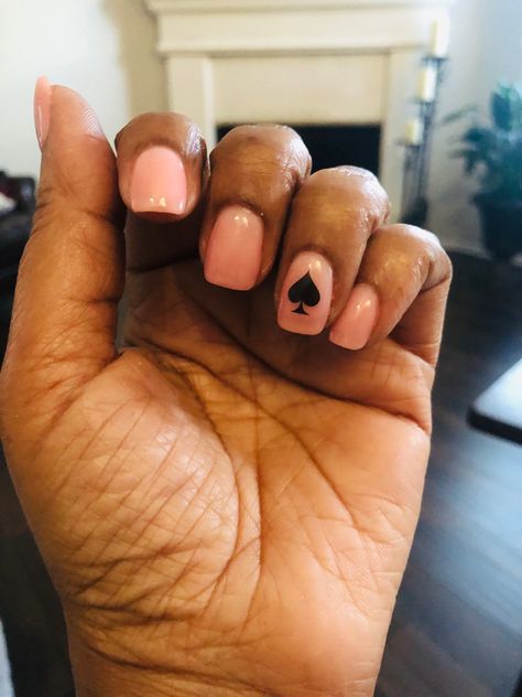 Kate Spade ♠️inspired nails Spade Nails Design, Kate Spade Nails Design, Spade Nail Designs, Western Nails Simple, Kate Spade Nails, Spade Nails, Rodeo Nails, Cowboy Nails, Nail Glam