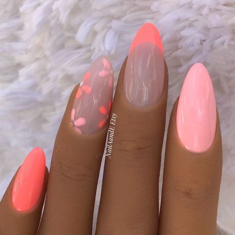 Oval Acrylics, Nails Square Oval, Egypt Nails, Summer Holiday Nails, Press On Nails Square, Nails Model, Nails Ballerina, Nails Floral, Holiday Acrylic Nails