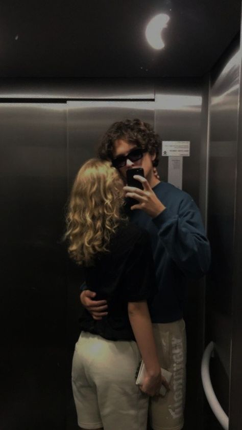 Blonde Gf Brown Hair Bf, Curly Hair Couple, Short Blonde Curly Hair, Blonde Couple, Brown Hair Boy, Blonde Girlfriend, Dark Curly Hair, Brown Hair Men, Straight Black Hair