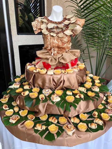 Island Theme Dessert Table, Samoan Wedding Ideas, Samoan Wedding Decorations, Samoan Graduation, Tongan Wedding, Polynesian Decor, Samoan Wedding, Tongan Culture, Polynesian Wedding