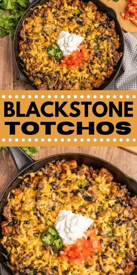 Blackstone Totchos - Tator Tot Nachos! Blackstone Recipes With Ground Beef, Quick Easy Blackstone Meals, Nachos On Blackstone Griddle, Ground Beef Blackstone Recipes, Blackstone Nachos, Griddle Meals, Blackstone Meals, Totchos Recipe, Tot Nachos