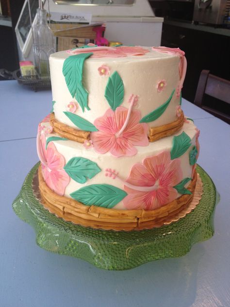 Hibiscus birthday cake Hibiscus Birthday Cake, Hawaiian Birthday Cake Ideas, Birthday Cake Tropical, Hibiscus Flower Cake, Birthday Cake Summer, Hawaii Birthday Cake, Hawaiian Birthday Cake, Hawaiian Birthday Cakes, Hibiscus Cake