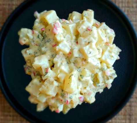 Copycat McAlister's Deli Potato Salad - Life's A Tomato Mcalister's Potato Salad Recipe, Deli Potato Salad Recipe, Deli Potato Salad, Salad At Home, Easy Chicken Wings, Veggie Slicer, Pastrami Sandwich, Potato Salad Recipe, Restaurant Dishes