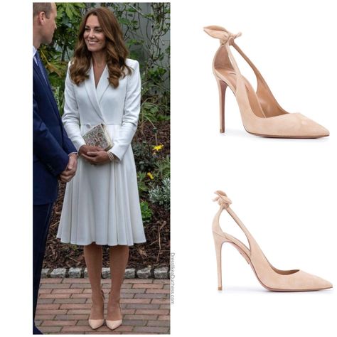 7 of Kate Middleton's Favorite Aquazzura Heels - Dress Like A Duchess Kate Middleton Shoes, Chic High Heels, Aquazzura Heels, Tie Heels, Aquazzura Shoes, Princess Kate Middleton, Heels Outfits, Suede High Heels, Gold Pumps