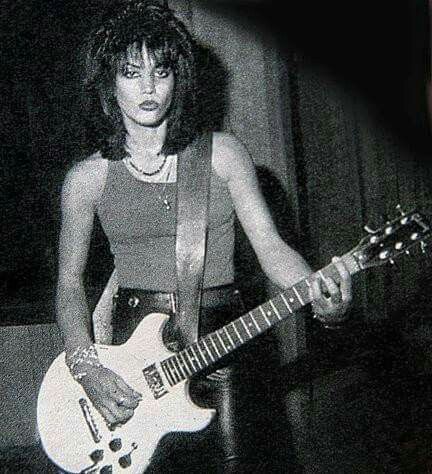 Joan Jett Guitar, Joan Jett 80s, The Runaways, Lita Ford, Women Of Rock, Musica Rock, Riot Grrrl, Joan Jett, I'm With The Band