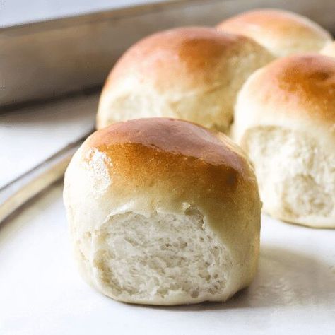 Soft Sourdough Dinner Roll Recipe - The Pantry Mama Bread Machine Rolls, Yeast Roll, Sourdough Dinner Rolls, Dinner Rolls Easy, Prime Rib Dinner, Yeast Rolls Recipe, Kitchenaid Mixer, Yeast Rolls, Roll Recipes