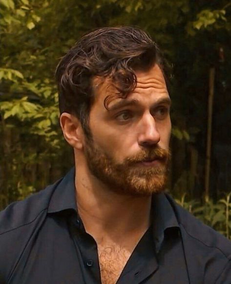 🐝 bridgerton fancast 🐝 on Twitter: "It will suprise zero people if i say i picture Micheal Stirling as Henry Cavill but spacificly henry cavill with a beard 😋… https://t.co/nUZWxbB4BP" Henry Cavill Beard, Cavill Henry, Henry Superman, Beard Styling, Moustaches Men, Corte De Cabelo Masculino, Henry Cavill, Hair And Beard Styles, Beard Styles