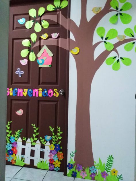 Play Group Class Wall Decoration Ideas, Class Wall Decoration Ideas, Crafts Bookmarks, Wall Decoration Ideas, Diy Crafts Bookmarks, Kindergarden Activities, Craft Decoration, Class Room, Wall Decoration