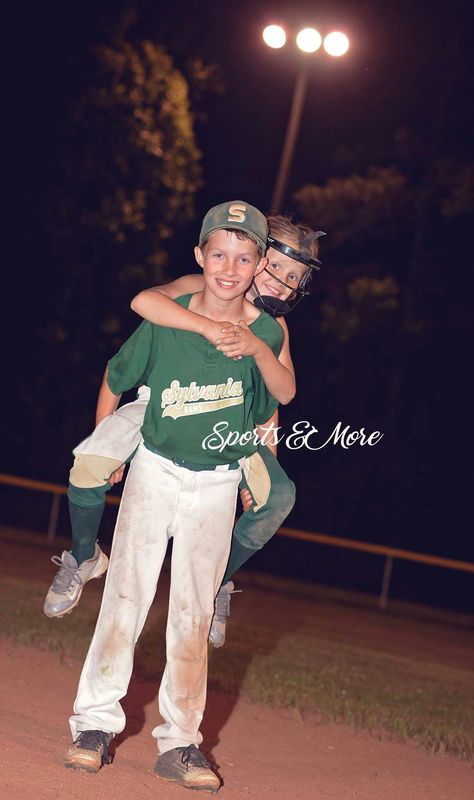 Sibling ball players  #baseballpictures  #softballpictures  #siblingpictures Sibling Baseball Softball Pictures, Baseball Couples, Softball Photography, Softball Photos, Sibling Pictures, Softball Pictures, Baseball Pictures, Baseball Photos, Baseball Softball