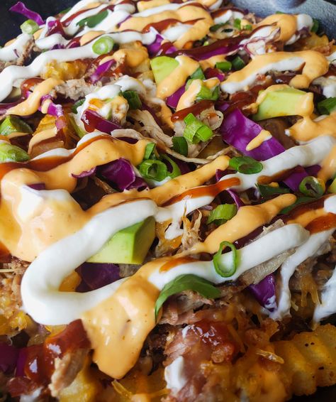 Pulled Pork Fries Recipe, Pulled Pork Fries, Leftover Pulled Pork, Easy Pulled Pork, Pulled Pork Nachos, Pork Nachos, Pulled Pork Leftovers, Smoked Pulled Pork, Vegetable Side Dishes Recipes