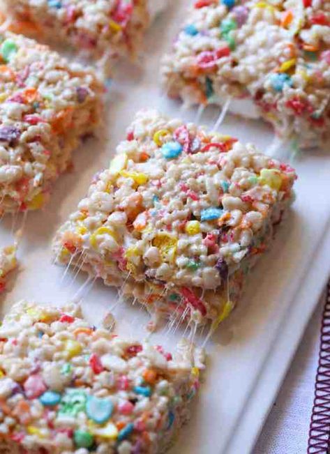 My most favorite krispie treat recipe includes the perfect amount of marshmallow and fruity pebbles! This are my most requested sweet treat at parties! Fruity Pebbles Treats, Rainbow Popcorn, Fruity Pebble, Krispie Treats Recipe, Rice Recipes For Dinner, Cereal Bar, Krispy Treats, Cereal Treats, Rice Krispy