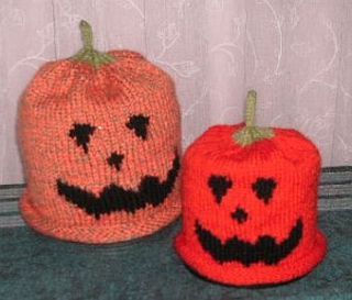 Jack O Lantern Roll Brim Beanie | knittinggalore Halloween Poems For Kids, Knitted Halloween, Pumpkin Hat Pattern, Knitted Crafts, Halloween Knitting, Beanie Knitting Patterns Free, Knitted Beanies, Knitted Baby Blanket, Pumpkin Hat