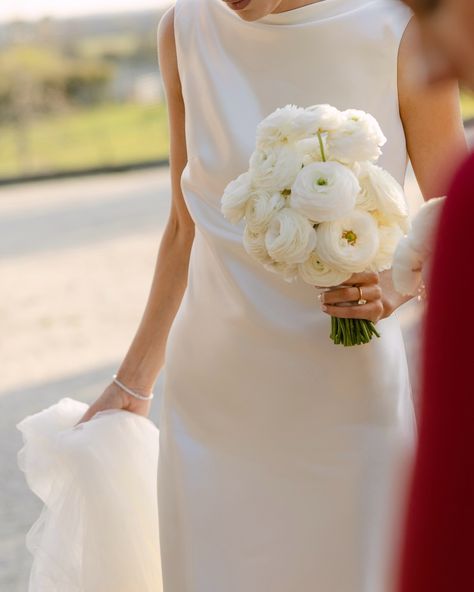 Claire and Ben by @ashleighhaasephotography at @zonzoestate A wildflower-esque ceremony backdrop and sweet ranunculus bouquets for Claire and her bridesmaids. White Ranunculus Bridesmaid Bouquet, Ranunculus Bridesmaid Bouquet, White Ranunculus Bouquet, Ranunculus Bridal Bouquet, Small Bridesmaid Bouquets, Ranunculus Bouquet, White Ranunculus, Ceremony Backdrop, Wedding Florals