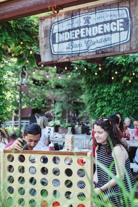 Play Games at These 10 Activity-Filled Philly Bars - Independence Beer Garden Beer Garden Party, Beer Garden Design, Beer Garden Ideas, Beer In Hand, Pub Interior Design, Beer Serving, Container Bar, Diy Home Bar, Garden Games