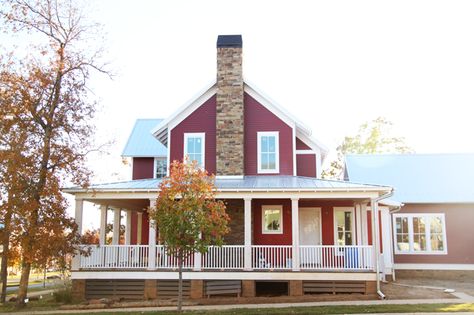 Gorgeous barn red new American farmhouse. #carltonlanding #newurbanism www.pencilshavingsstudio.com Carlton Landing, Red Farmhouse, Red Houses, Farmhouse Exterior Design, Stone Chimney, American Farmhouse, Exterior Design Ideas, Cosy Home, Modern Farmhouse Exterior