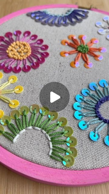 Embroidery With Sequins, Sequin Crafts, Simple Hand Embroidery Patterns, Thread Painting, Creative Home Decor, Embroidery Hoop Art, Sequins Embroidery, Hand Embroidery Patterns, Creative Hobbies