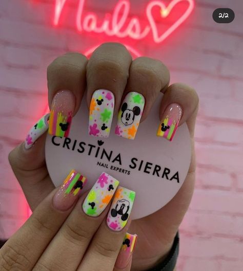 Disney Themed Nails Acrylic, Disney Character Nails, Summer Disney Nails, Coral Nails With Design, Easter Nail Ideas, Disneyland Nails, Disney Nail Designs, Disney Inspired Nails, Disney Acrylic Nails