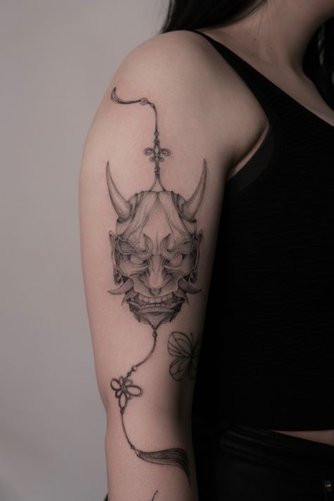 Asian Art Tattoos, Tattoo Pieces, Asian Mythology, Nature Tattoo Ideas, Ink Master Tattoos, Oni Mask Tattoo, Hannya Mask Tattoo, Cool Nature, Hannya Mask