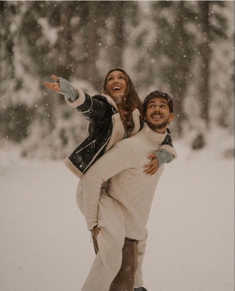 Winter Couple Pictures, Couple Photography Winter, Snow Engagement Photos, Snow Photoshoot, Canada Trip, Engagement Picture Outfits, In Love Again, Snow Pictures, Lean In