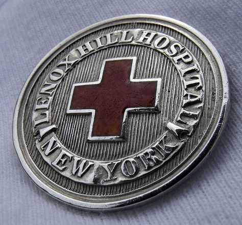 Lenox Hill Hospital School of Nursing Graduation Pin German Hospital, German Newspaper, Radiology Humor, Hospital Pins, Vintage Nursing, Nursing History, Charge Nurse, School Of Nursing, Nurse Training