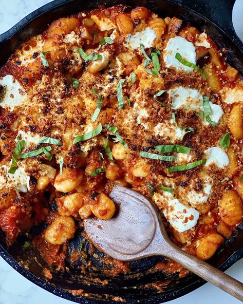 Parmesan Gnocchi, Pan Fried Gnocchi, Orzo Dishes, Eggplant Parm, Gnocchi Recipe, Slow Cooker Lasagna, Simple Green Salad, Eggplant Parmesan, Gnocchi Recipes