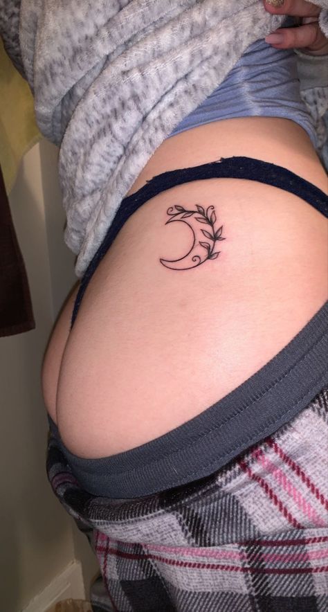 Floral moon tattoo on upper buttocks Moon On Hip Tattoo, Hip Moon Tattoo, Moon Tattoo On Hip, Moon Tattoo Hip, Floral Moon Tattoo, Moon Hip Tattoo, Floral Moon, Classy Tattoos, Hip Tattoo