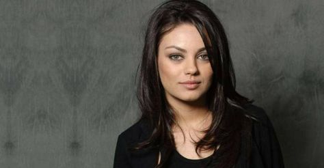 Mila Kunis Mila Kunis Selfie, Mila Kunis Body, Mila Kunis Photoshoot, Mila Kunis Style, 115 Pounds, Bra Cup Sizes, Mila Kunis, Famous Americans, Bra Cups