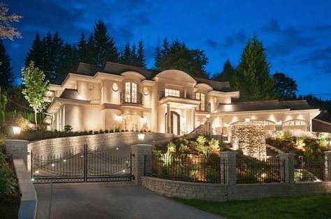 Luxury Exterior Design, Luxury Exterior, Dream Mansion, التصميم الخارجي للمنزل, Mansions Luxury, Mansions Homes, Luxury Homes Dream Houses, Dream House Exterior, House Goals