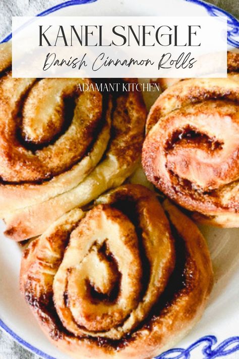 homemade Danish cinnamon rolls (Kanelsnegle) Baking Recipes Cinnamon, Danish Food Recipes, Cinnamon Snails Recipe, Cinnamon Rolls Homemade Recipe, Recipes Cinnamon Rolls, Danish Dessert, Snails Recipe, Danish Cuisine, Danish Dough