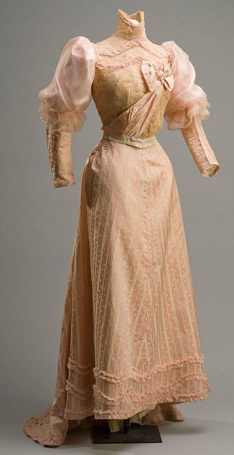 Sakizou Cosplay, 1905 Dress, 1901 Fashion, 1890 Dress, Edwardian Fashion Dresses, Belle Epoque Fashion, Victorian Era Fashion, 1890s Fashion, Historical Costuming