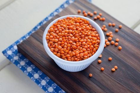 Red lentils are one of the many types of lentils that vary in color and size. They all provide nutritional benefits that contribute to a healthy diet. Lentils Benefits, Energy Boosting Foods, Best Superfoods, Healthy Fiber, Blood Type Diet, Red Lentils, Diet Food List, Red Lentil, Nutritious Meals