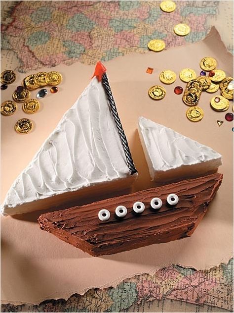 Boat cake Birthday Cakes For Children, Diy Birthday Cakes, Easy Kids Birthday Cakes, Pirate Cakes, Sailboat Birthday, Diy Birthday Cake, Halloween Fest, Torte Cupcake, Easy Birthday