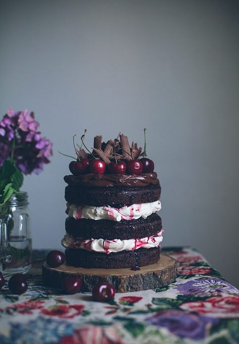 Schwarzwald Cake, Black Forest Gateau, Call Me Cupcake, Cake Land, Cake Hacks, Boozy Desserts, Black Forest Cake, Mud Cake, Gateaux Cake