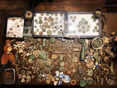 Artifact Hunting, Metal Detecting Finds, Mildly Interesting, Metal Detectors, Wooden Wheel, Treasure Hunter, Metal Detecting, Roman Coins, Metal Detector