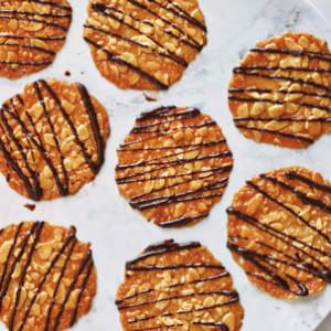 Bobby Flay Brunch Recipes | Williams-Sonoma Taste Chocolate Florentines, Perfect Biscuits, Florentine Recipe, Florentine Cookies, Florentines Recipe, Chocolate Lace, Crostini Appetizers, Lace Cookies, Biscotti Recipe