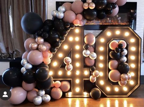 Women 40 Birthday Party Ideas, 40th Birthday Backdrop Ideas For Women, 40th Birthday Ideas For Women Decoration, 40th Birthday Celebration Ideas, 40th Birthday Backdrop, 40th Party Ideas, Casino Birthday Party, 40th Birthday Balloons, 40th Bday Ideas