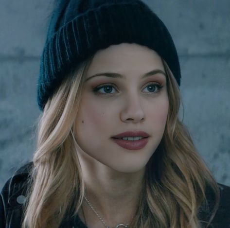 Halston Sage Icons, Before I Fall, Halston Sage, Vibe Instagram, League Of Heroes, Catcher In The Rye, Character Profile, Baby Sister, All Is Well