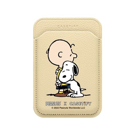 Snoopy Phone Case, Charlie Brown Lucy, Snoopy Stuff, Peanut Gang, Magsafe Wallet, Mum Gifts, Case Hp, Peanuts Gang, Phone Wallet