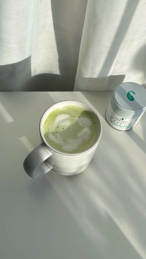 Hot White Chocolate Matcha Hot Matcha Tea, Hot Matcha Latte, Hot White Chocolate, White Chocolate Matcha, Hot Matcha, Jade Leaf Matcha, What Is Matcha, Matcha Latte Recipe, Matcha Cookies