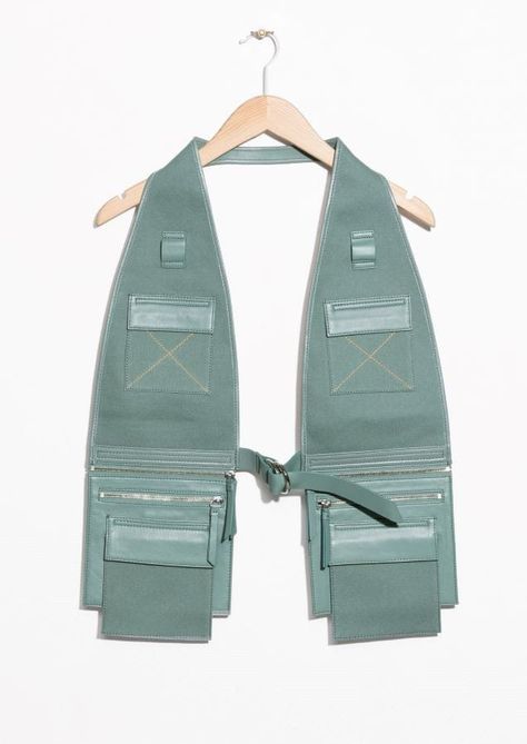 Looks Hip Hop, Clothing Online Shop, 가을 패션, Fashion Story, Khaki Green, Military Fashion, Bags Accessories, Teeth Whitening, Fashion Details