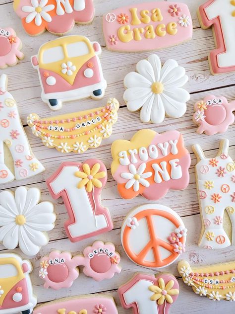 Two Groovy Birthday Party Desserts, 70s One Year Old Birthday, Groovy One Birthday Cake Ideas, Groovy One First Birthday Dessert Table, Groovy One Sheet Cake, Groovy One Cookies Decorated, Groovy One First Birthday Treats, Fourever Groovy Birthday Cake, Groovy One Birthday Cookies