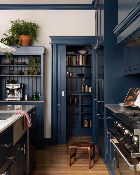 KITCHENS • Instagram Blue Staff, Side Return Kitchen Extensions, Edwardian Cottage, Beautiful Townhouse, Kitchen Color Combos, Edwardian Kitchen, Cottage Remodel, East Coast Style, Side Return