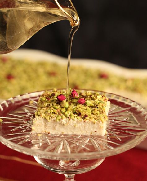 Layali Lubnan Recipe, Layali Lubnan, Cake With Pistachio, Arabic Sweets Recipes, Lebanese Desserts, Middle Eastern Cuisine, Syrian Food, Arabic Dessert, Middle Eastern Desserts