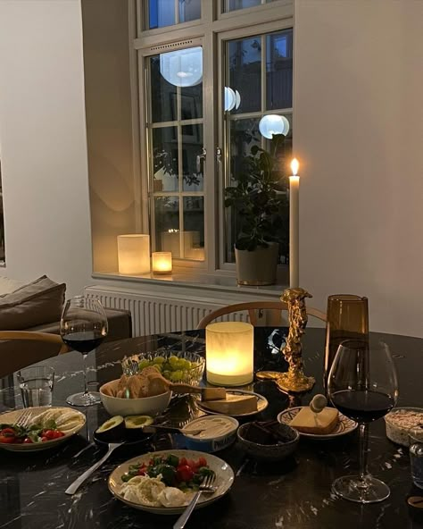 Parisian Dinner Party, Parisian Dinner, Room Hacks, Wine Night, Fancy Dinner, Wine And Dine, Night Aesthetic, Instagram Inspo, Future Life